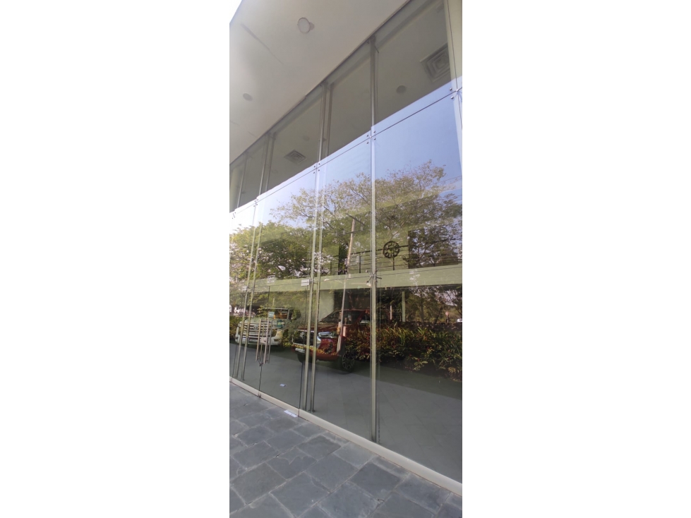LOCAL COMERCIAL EN ARRIENDO CON VITRINISMO EN ZONA NORTE - MONTERIA — foto 2