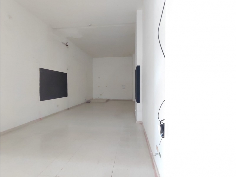 LOCAL EN VENTA EN CENTRO DE NEGOCIOS - MONTERIA - 3