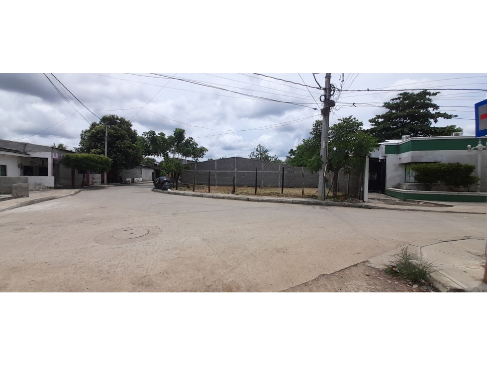 LOTE IDEAL PARA DESARROLLO COMERCIAL Y RESIDENCIAL EN CERETE - 3