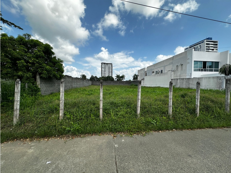 EN VENTA LOTE MEDIANERO EN EL RECREO MONTERIA — foto 3