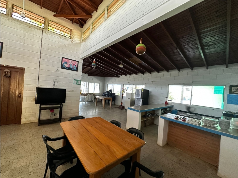 CABAÑA EN VENTA EN PLAYAS DEL FRENCES - 4