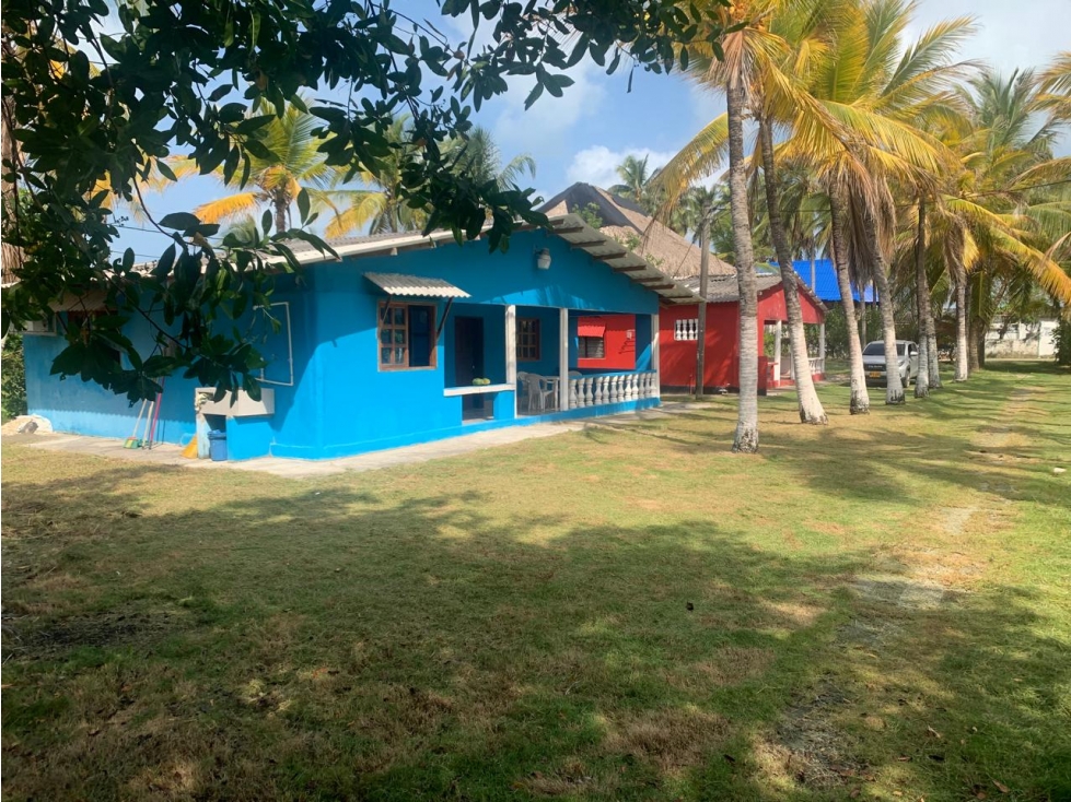 HERMOSA CASA FRENTE AL MAR DE MOÑITOS - 2