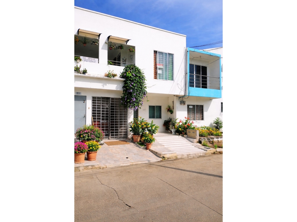 APARTAMENTO EN PRIMER PISO BIFAMILIAR EN VENTA - MONTERIA