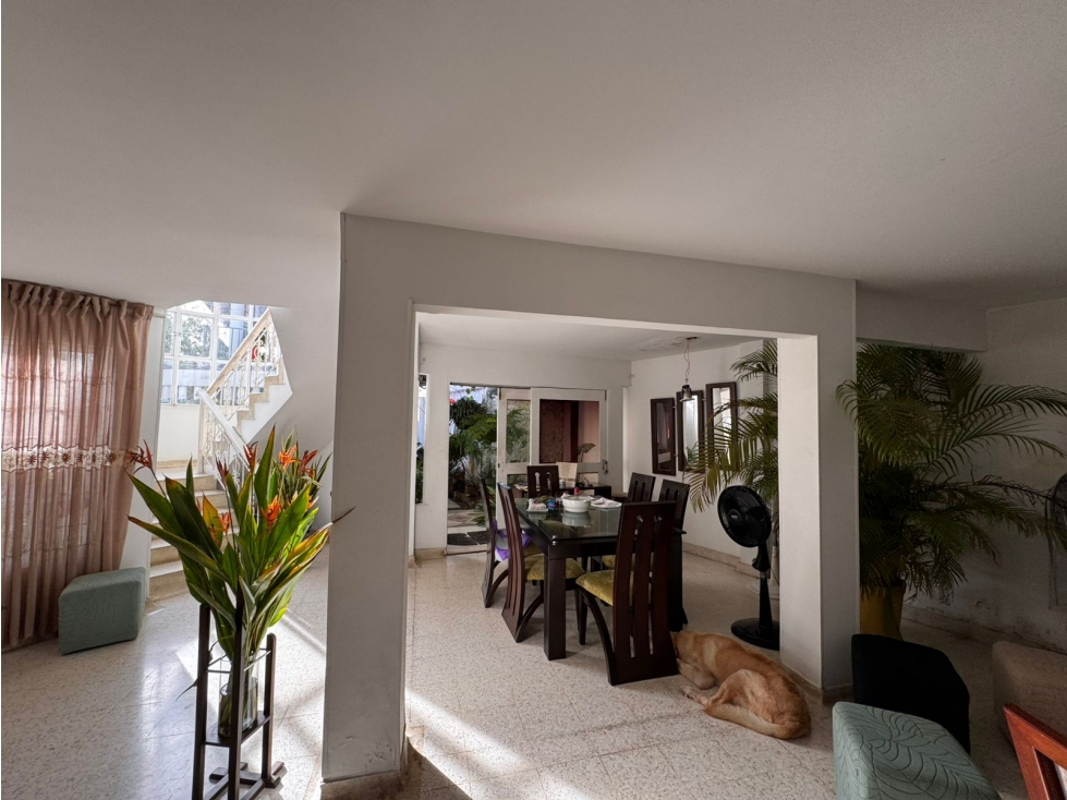 CASA AMPLIA DE DOS PISOS EN VENTA EN CERETE- CORDOBA — foto 2