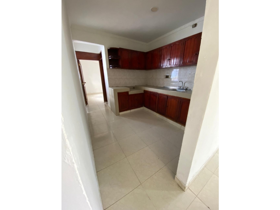 CASA CON LOCAL COMERCIAL EN VENTA BARRIO 6 DE MARZO — foto 4