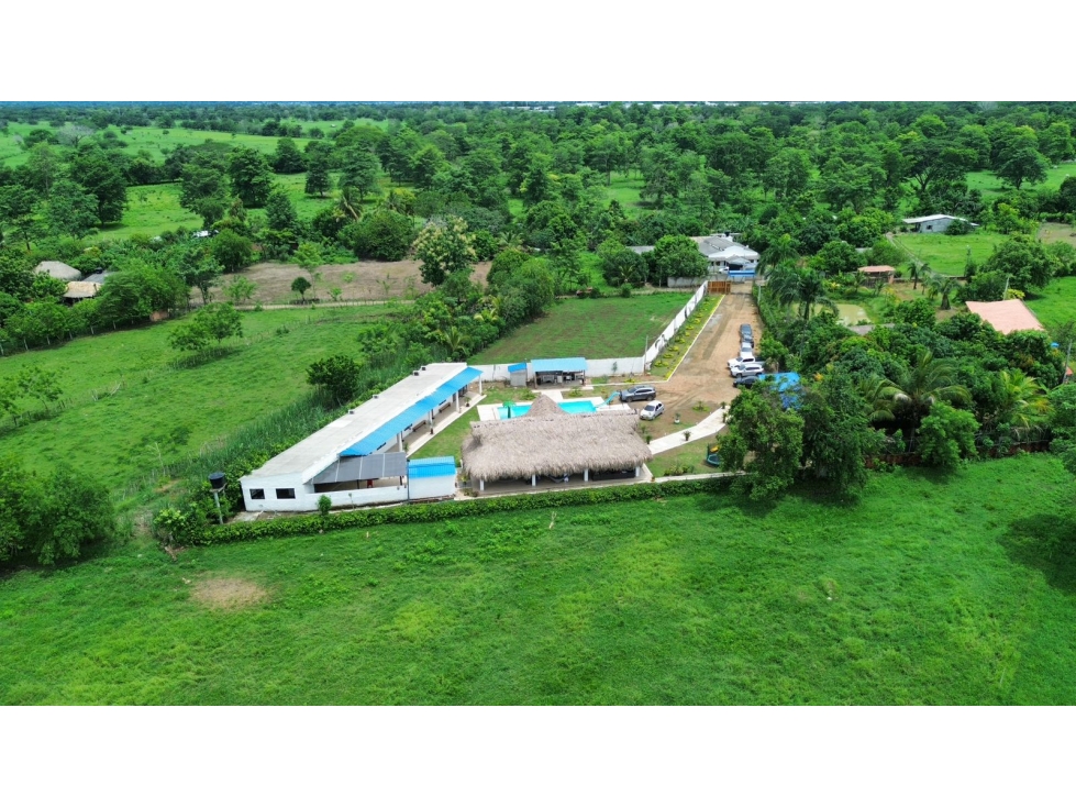 SE VENDE CASA CAMPESTRE CERCA A MONTERIA.