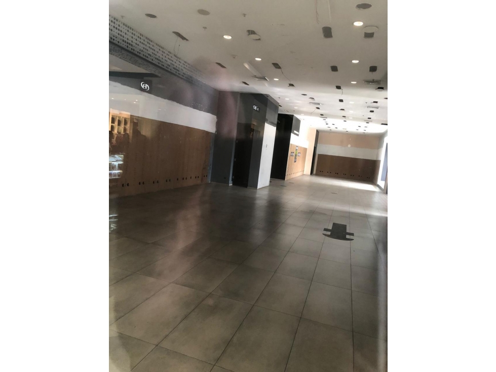 GRAN OPORTUNIDAD EN VENTA DE LOCAL EN CENTRO COMERCIAL MAYORCA - 6