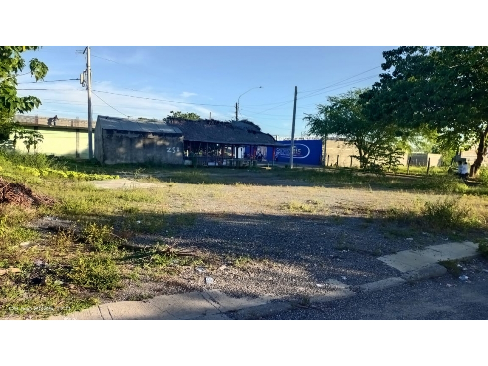 SE VENDE EXCELENTE LOTE/TERRENO EN MONTELIBANO-CORDOBA - 4