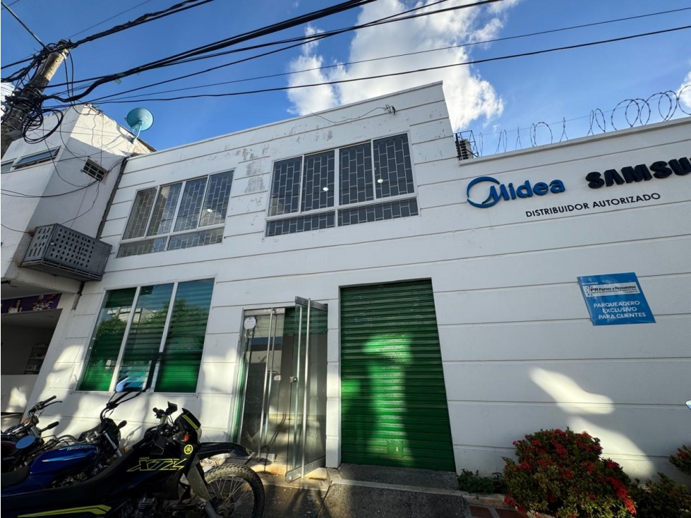 LOCAL EN ARRIENDO EN EL CENTRO DE MONTERIA, IDEAL PARA OFICINAS