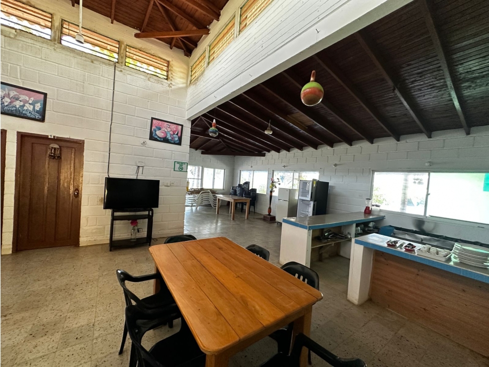 CABAÑA EN VENTA EN PLAYAS DEL FRENCES - 5