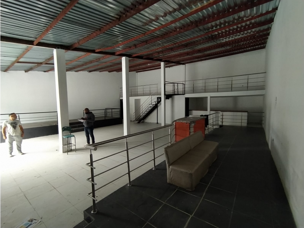 BODEGA DE 238M2 EN ARRIENDO EN LOS LAURELES - MONTERIA - 3