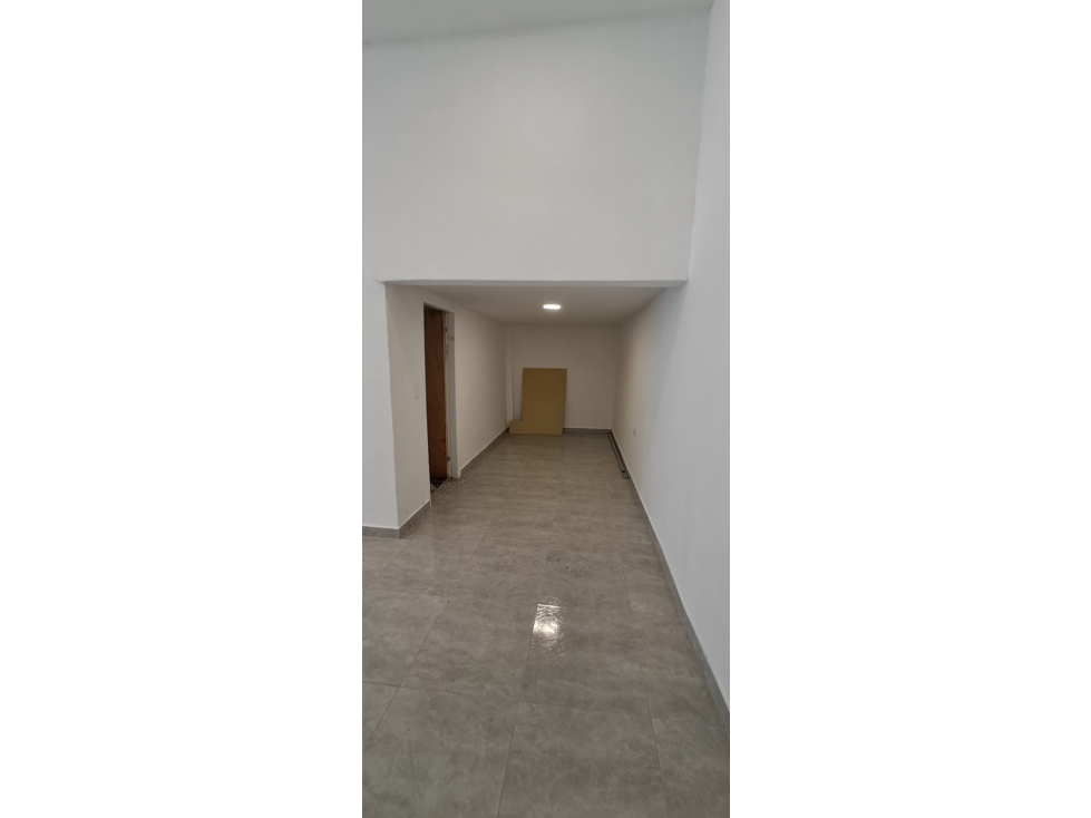 LOCAL EN ARRIENDO ZONA MAS COMERCIAL DEL CENTRO CE LA CIUDAD — foto 5