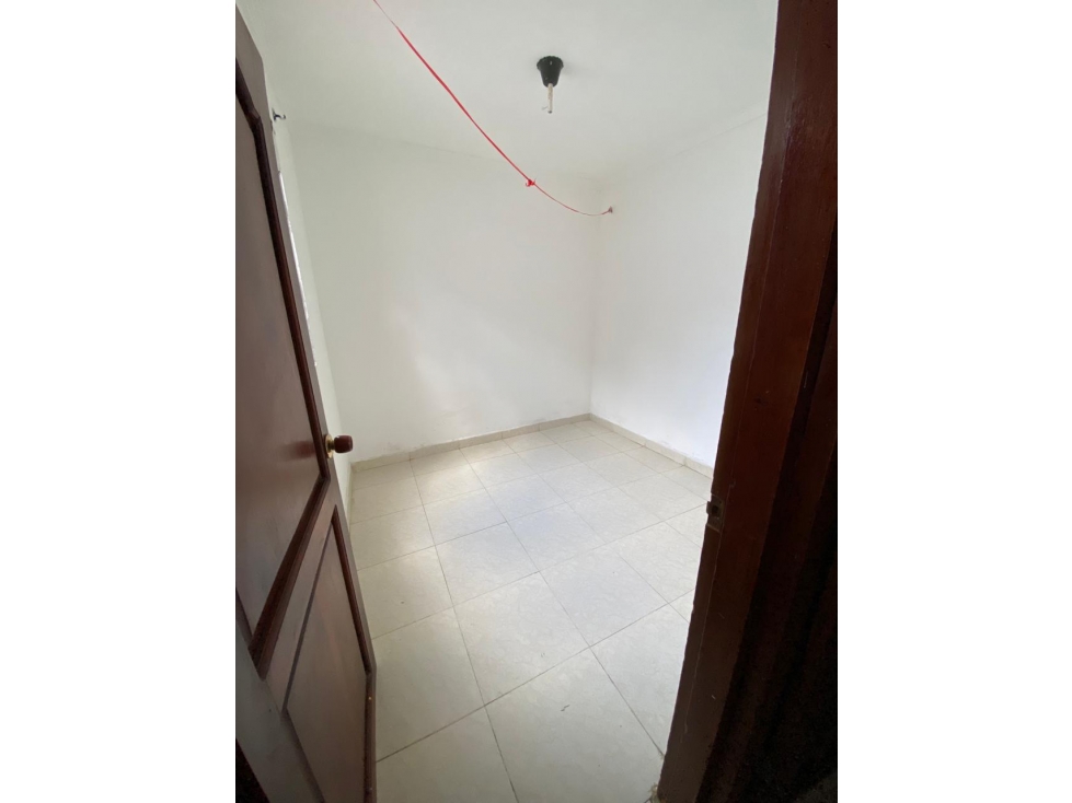 CASA CON LOCAL COMERCIAL EN VENTA BARRIO 6 DE MARZO — foto 5