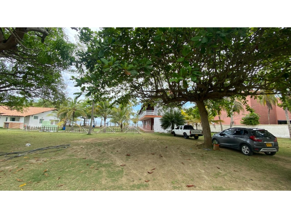 LOTE FRENTE A LA PLAYA EN VENTA EN COVEÑAS - SUCRE - 6