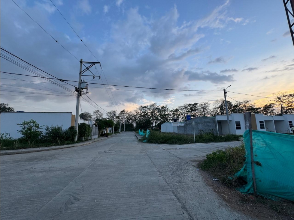 LOTE ESQUINERO EN URBANIZACION NUEVA VENTA EN CERETE - 5