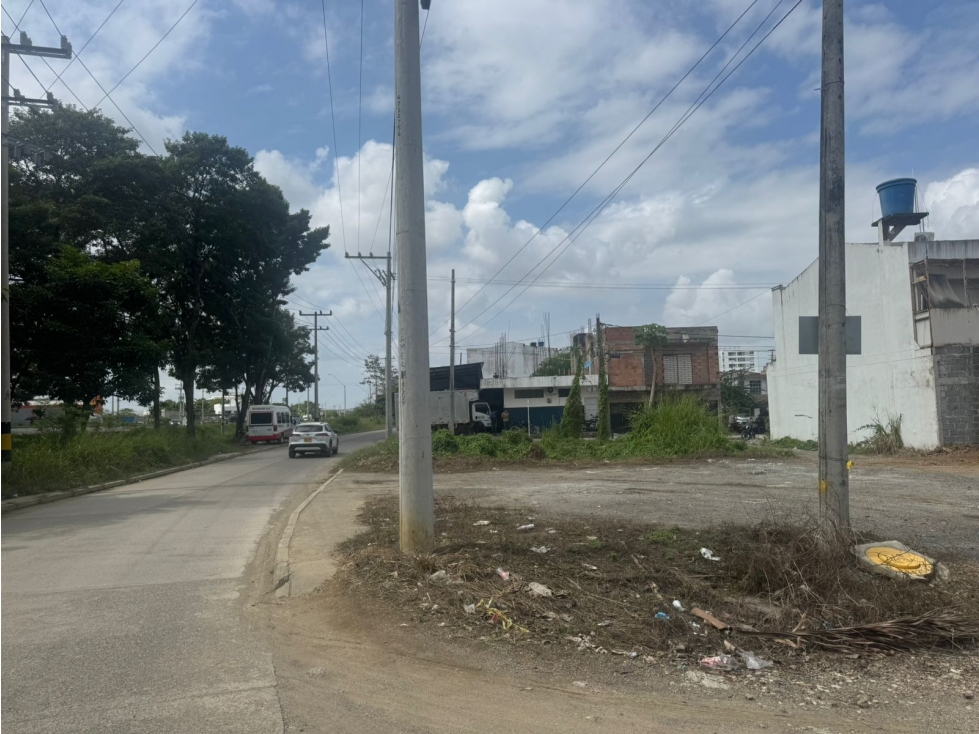 LOTE MEDIANERO EN VENTA EN EL ORIENTE DE LA CIUDAD DE MONTERIA — foto 3