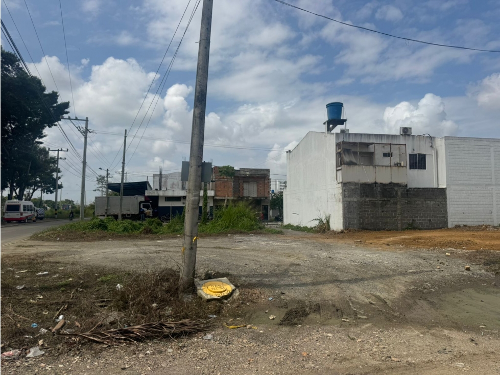 LOTE MEDIANERO EN VENTA EN EL ORIENTE DE LA CIUDAD DE MONTERIA — foto 2