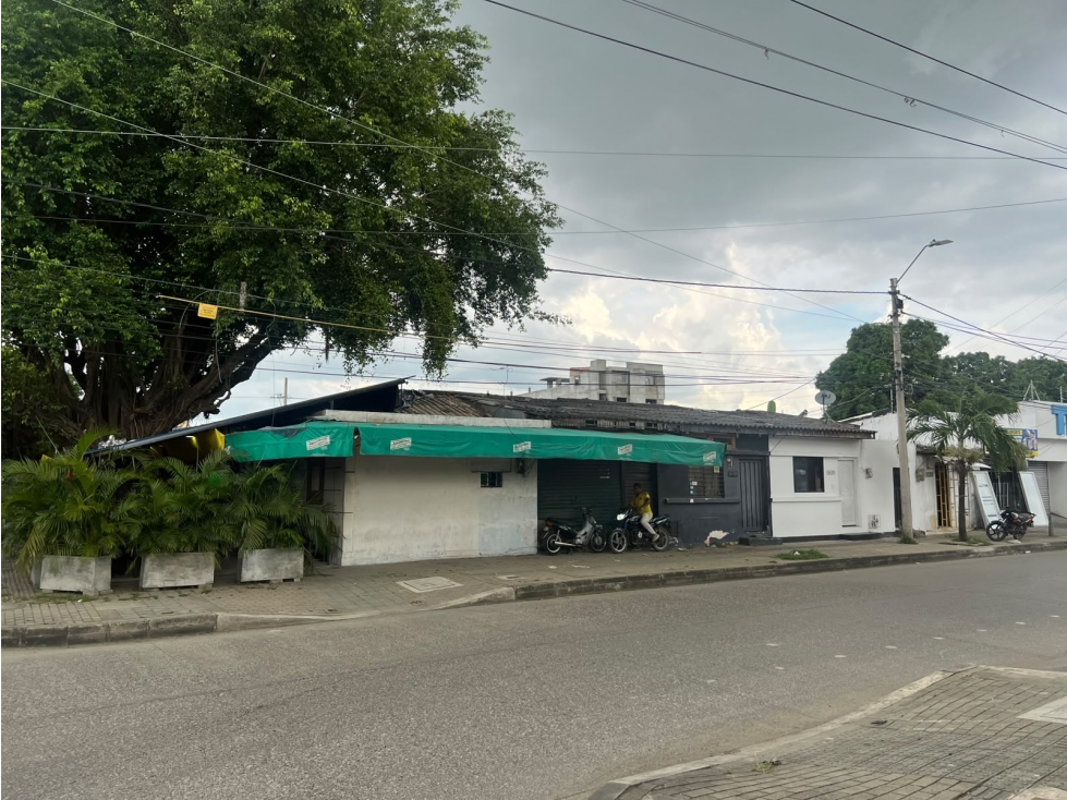 LOTE COMERCIAL ESQUINERO EN VENTA EN EL CENTRO DE MONTERIA - 4