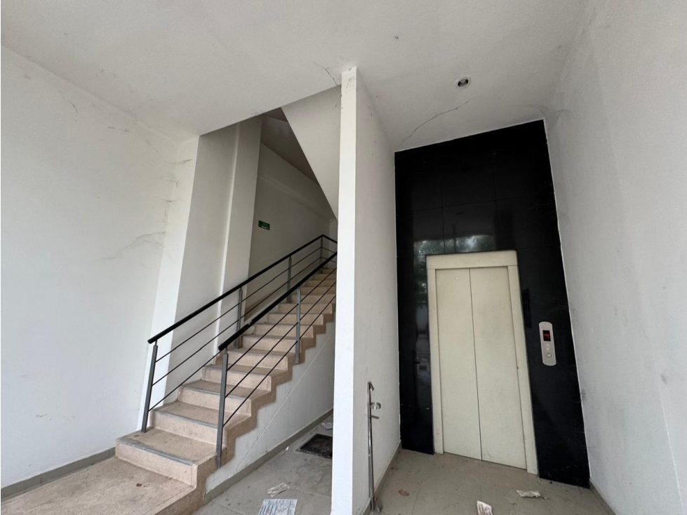 EDIFICIO DE CINCO PISOS EN ARRIENDO EN EL CENTRO DE MONTERIA - 5