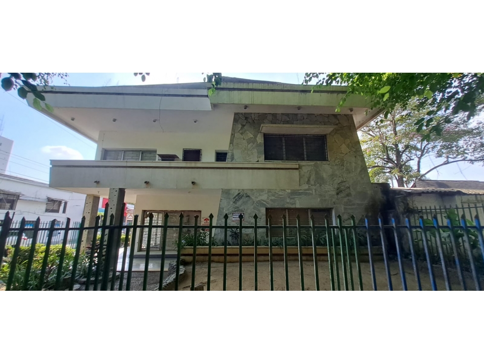 CASA EN VENTA FRENTE A LA RONDA DEL SINÚ — foto 2