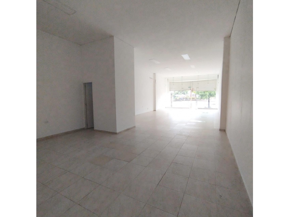 ARRIENDO LOCAL ZONA COMERCIAL MARGEN IZQUIERDA-MONTERIA — foto 4