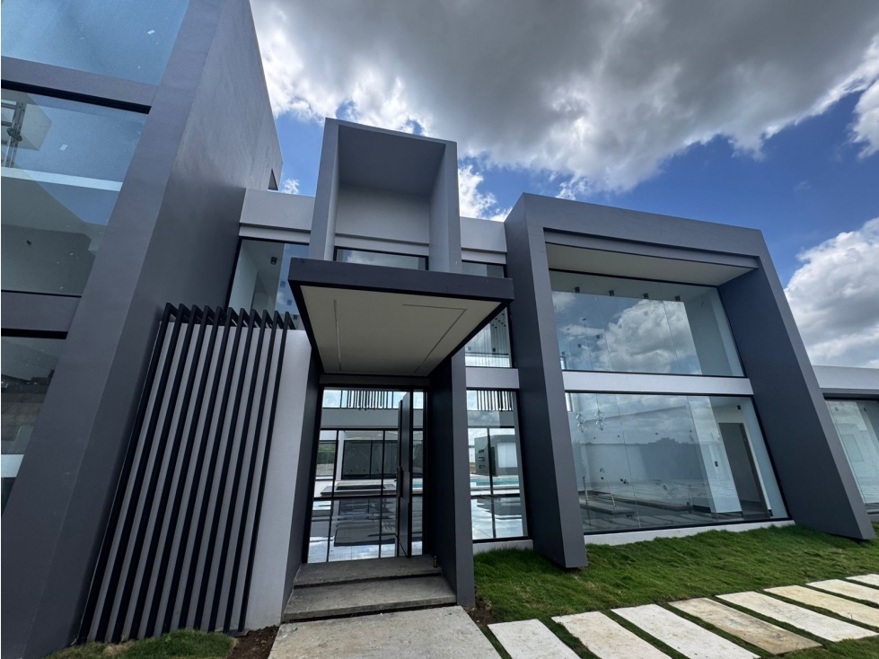 CASA ESPECTACULAR EN VENTA EN ZONA CAMPESTRE DE MONTERIA — foto 2