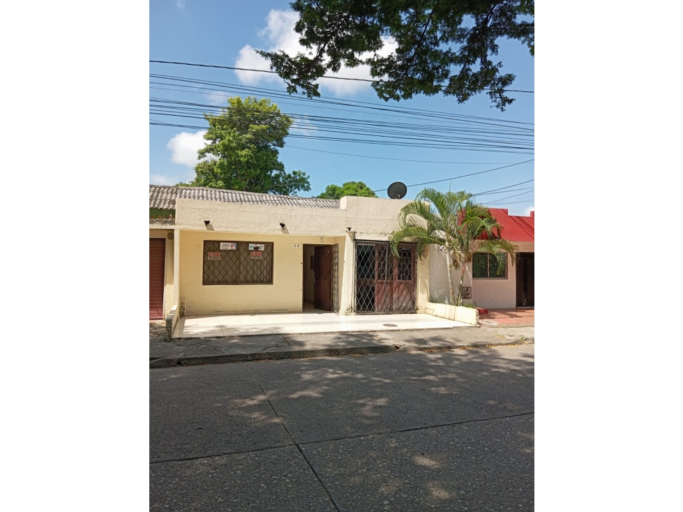 SE VENDE CASA EN EL BARRIO LA JULIA — foto 2