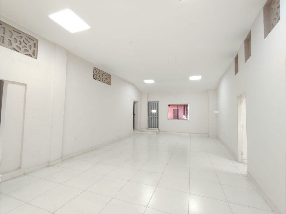 LOCAL COMERCIAL EN ARRIENDO EN EL CENTRO