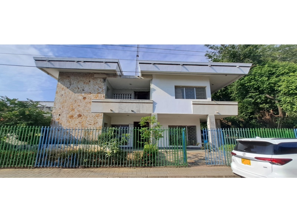 CASA EN VENTA FRENTE A LA RONDA DEL SINÚ — foto 3