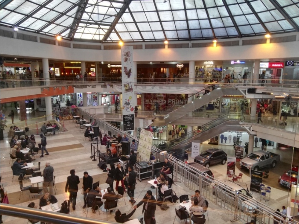 SE VENDE SE ARRIENDA LOCAL EN CENTRO COMERCIAL SALITRE PLAZA DE BOGOTA — foto 3