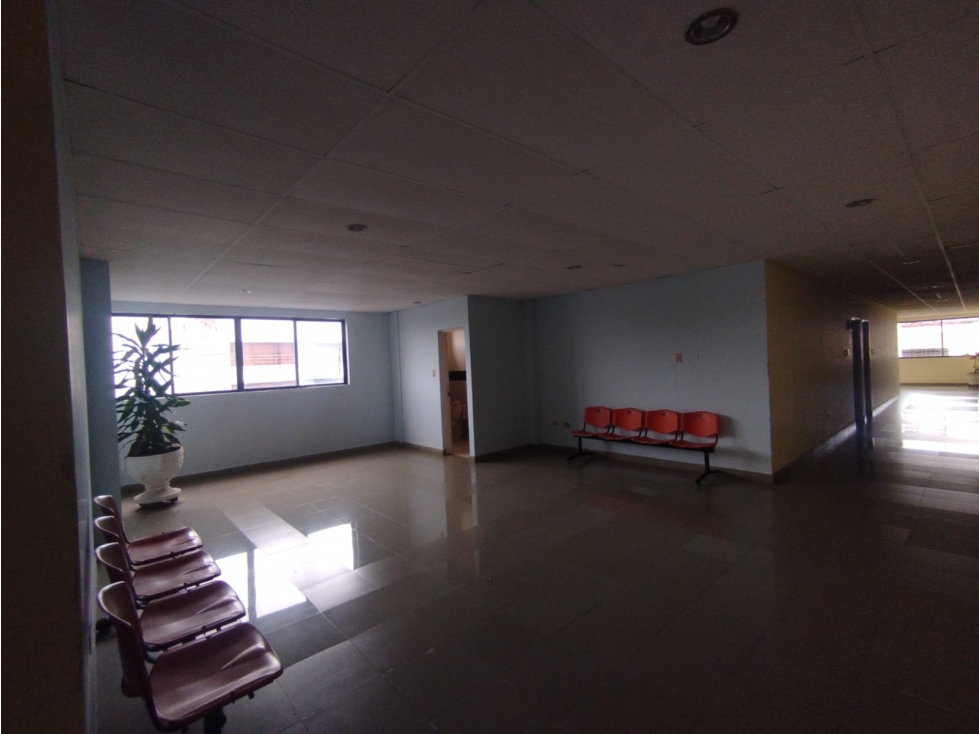 OFICINA EN ARRIENDO - VENTA EN EDIFICIO LOS EJECUTIVOS - MONTERIA - 2