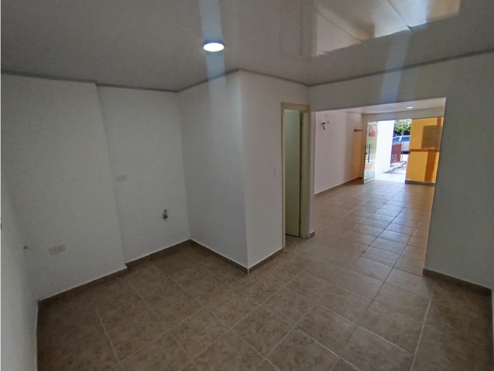 LOCAL COMERCIAL EN ARRIENDO EN EL CENTRO CON VITRINISMO - MONTERIA — foto 3