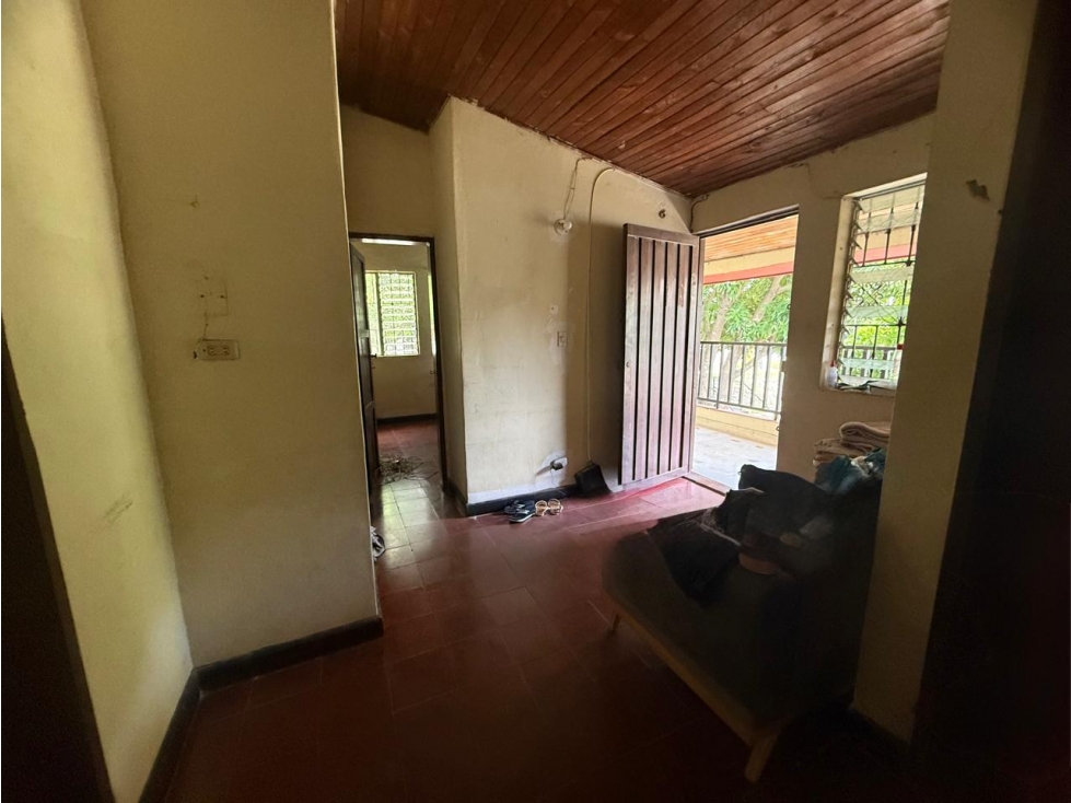 CASA PARA REMODELAR DE OPORTUNIDAD EN VENTA - MARGEN IZQUIERDA — foto 6
