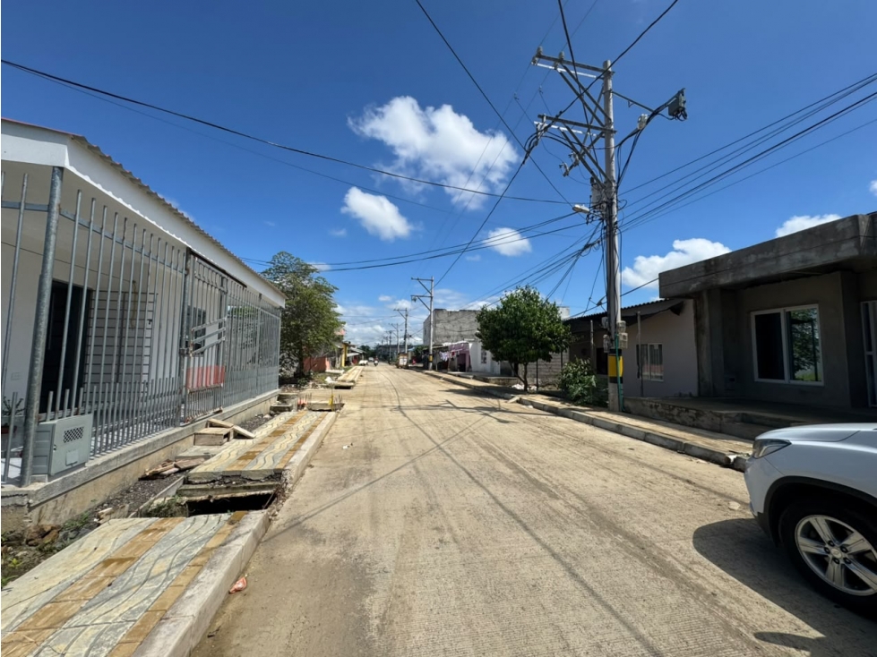 EN VENTA LOTE MEDIANERO EN VILLA CARIBE - MONTERIA