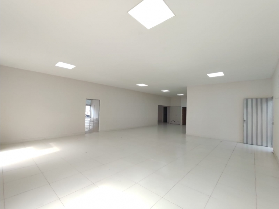 LOCAL COMERCIAL EN ARRIENDO EN EL CENTRO DE MONTERIA