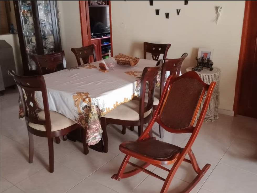 CASA EN VENTA ZONA RESIDENCIAL CENTRAL — foto 3