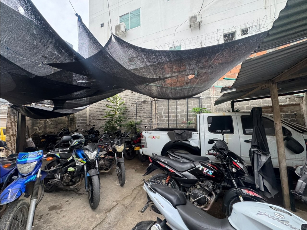CASA LOTE EN VENTA EN EL CENTRO DE MONTERIA- ZONA SECTOR SALUD - 5