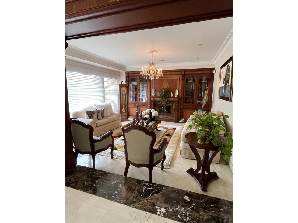 Venta Casa Elegante El Poblado La Calera en Exclusiva Unidad — foto 3
