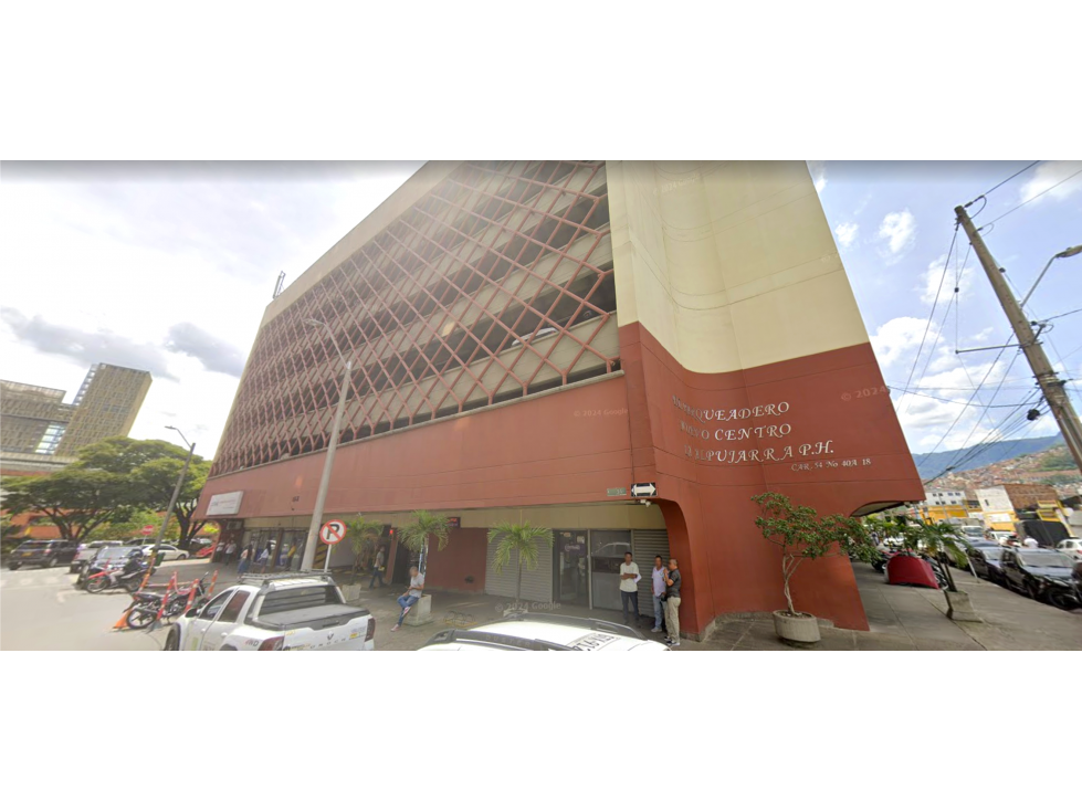 Venta Parqueadero en Centro de Medellín sector La Alpujarra — foto 3