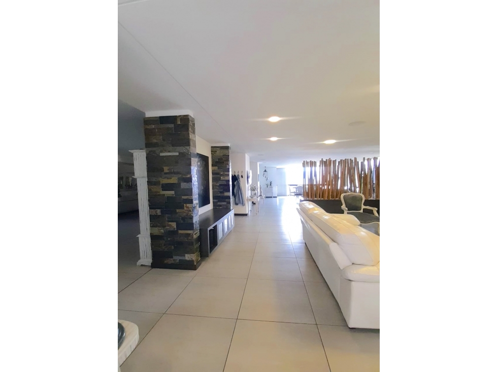 Venta Apartamento El Poblado Superior cercano a El Tesoro EXCLUSIVIDAD — foto 3