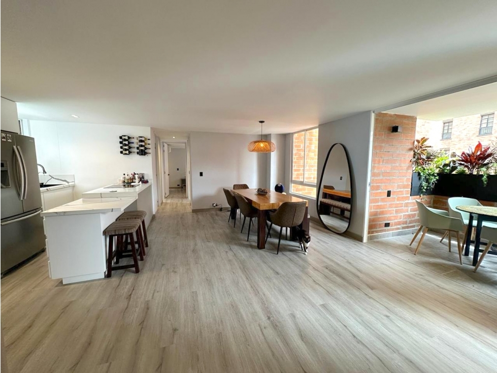 Venta Apartamento 1A El Poblado por Clínica Medellín REFORMADO — foto 2