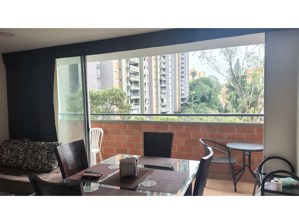 Venta Apartamento Loma de los Bernal cerca Gran Via. Excelente Unidad