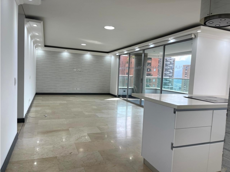 Apartamento en Venta El Poblado Castropol 138 m2 Unidad Cerrada