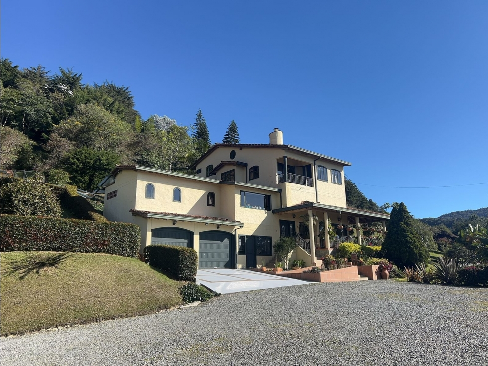 Venta Finca La Ceja Via a San Antonio Parcelación El Yarumo 2 Casas — foto 2
