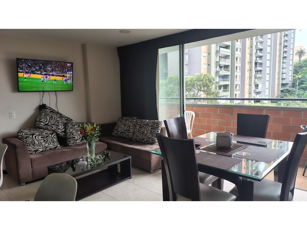 Venta Apartamento Loma de los Bernal cerca Gran Via. Excelente Unidad — foto 2