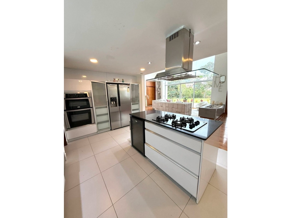 Venta Casa unidad cerrada Alto del Escobero Envigado — foto 3
