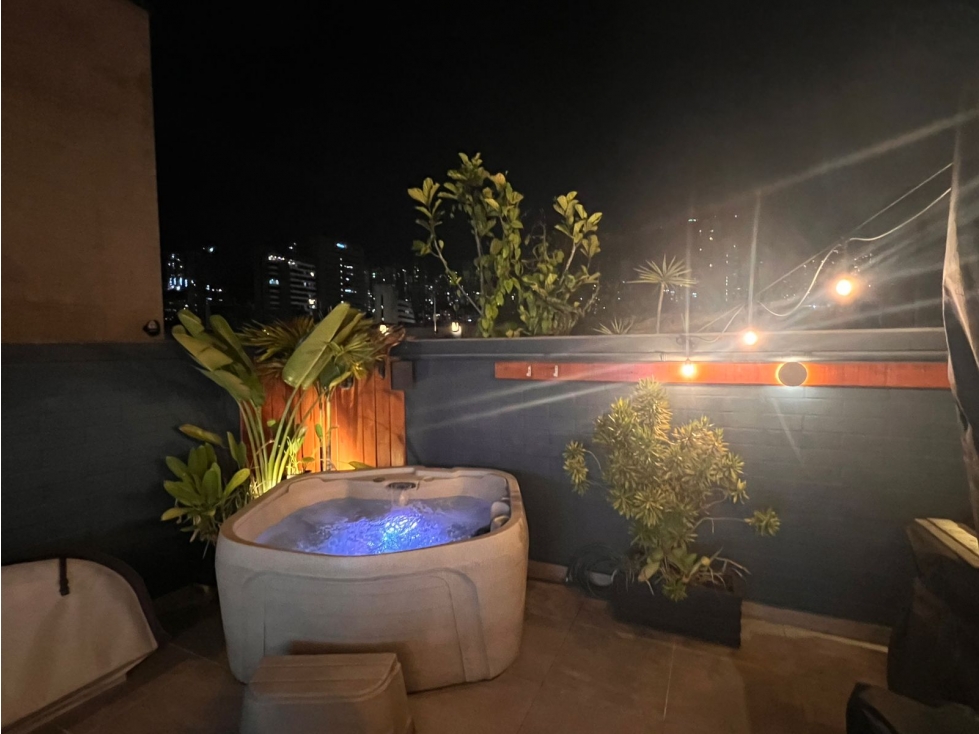 Venta Apartamento con terraza jacuzzi DOMOTIZADO Manila Poblado — foto 2