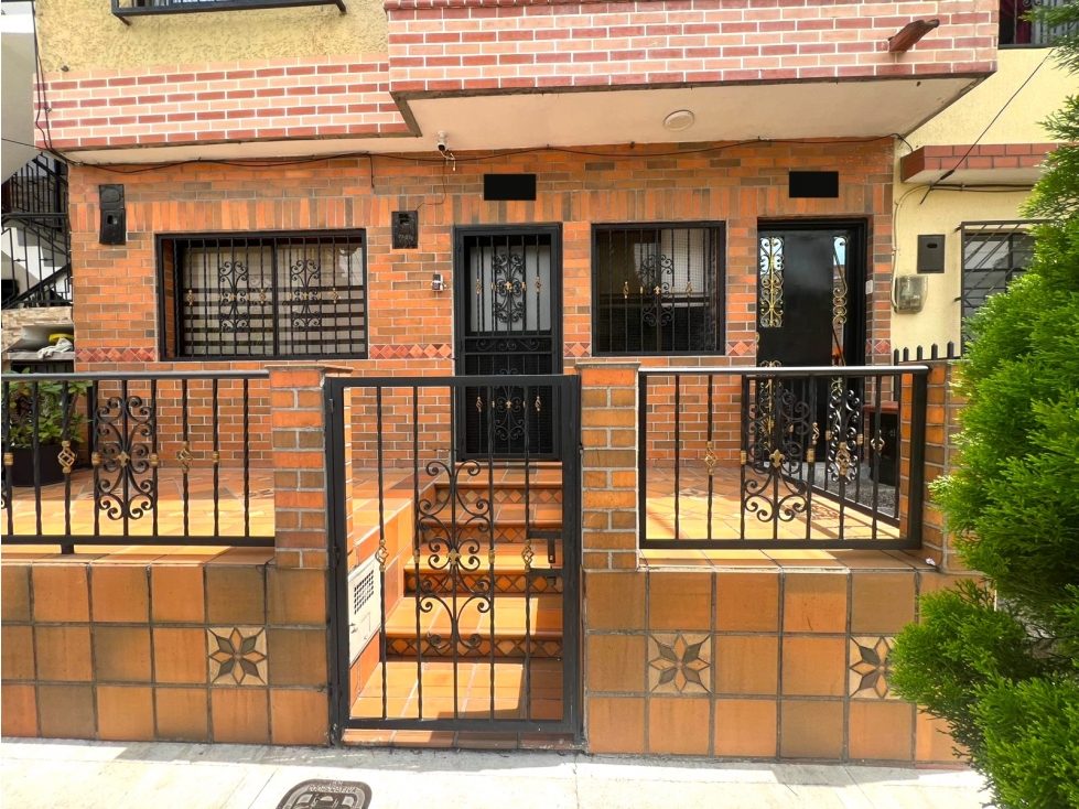Venta Casa Itagüí Santa María primer piso remodelada