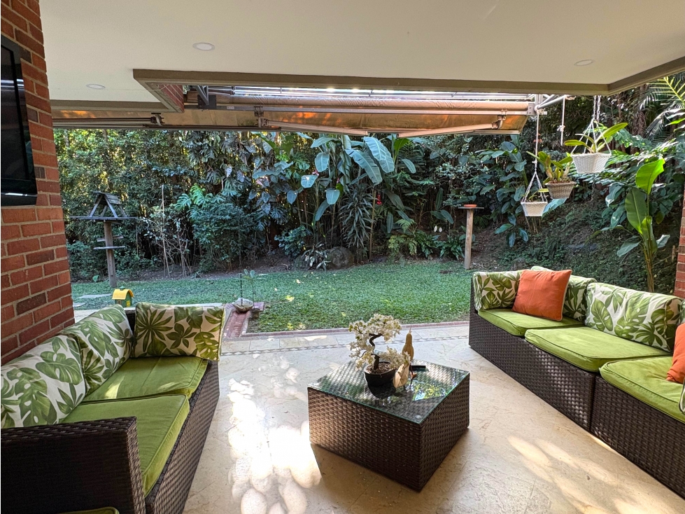 Venta Casa Unidad Cerrada El Poblado Trav. Superior Lote Independiente — foto 4