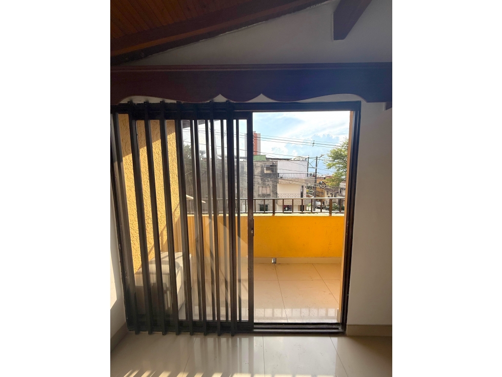 Venta Casa Villa Hermosa REFORMADA posibilidad tercer piso — foto 2